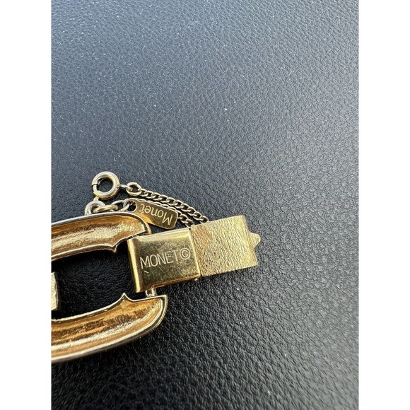 MONET DESIGNER SIGNED GOLD TONE VINTAGE LINK BRACELET WITH SAFETY CHAIN - Picture 7 of 9